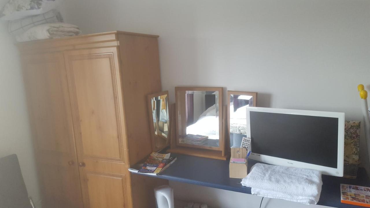 Pat'S Place Appartement Ballaghaderreen Buitenkant foto