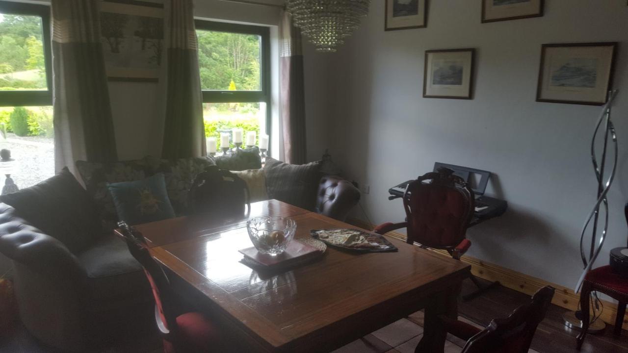 Pat'S Place Appartement Ballaghaderreen Buitenkant foto